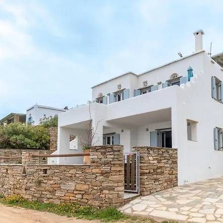 Nyaraló Vassilis Family Tinos *