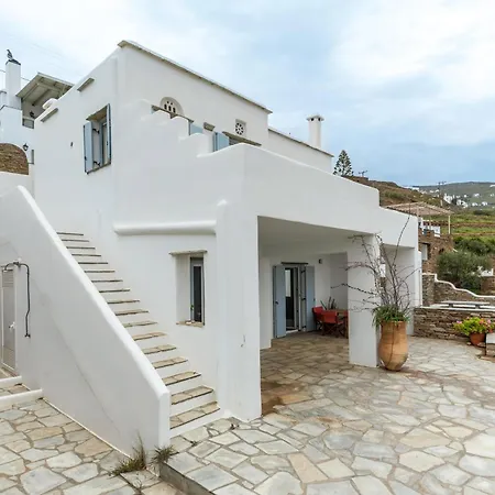 Vassilis Family Tinos