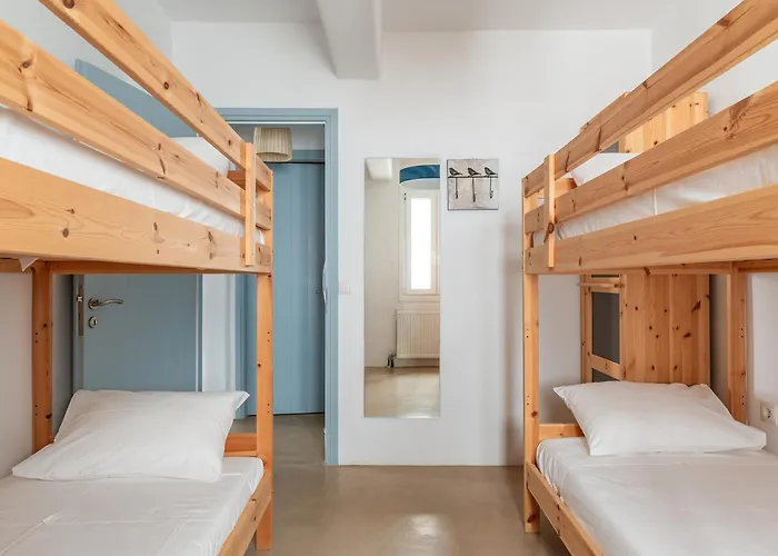 Vassilis Family Tinos Nyaraló *